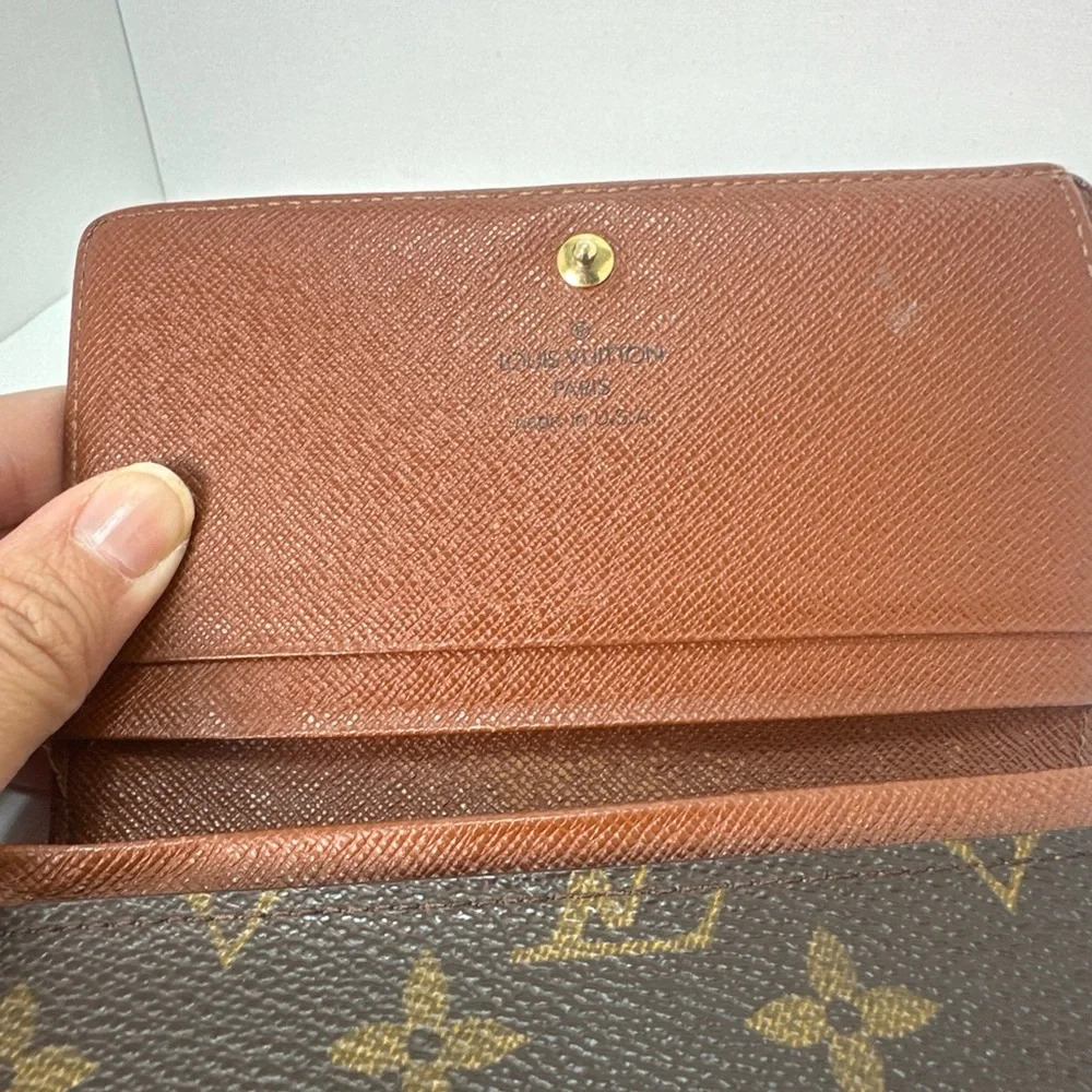 Louis Vuitton Dark Brown Monogram Wallet - Picture 4 of 8